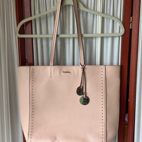 Calvin Klein Pebbled Leather Tote Pale Peach - Picture 1 of 9